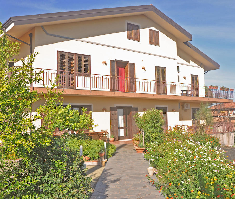 Etna Torre Del Grifo Acomodação com café da manhã Mascalucia Exterior foto